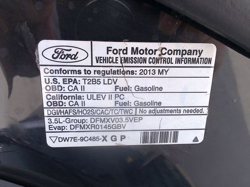 Used 2013 Lincoln MKS image 43