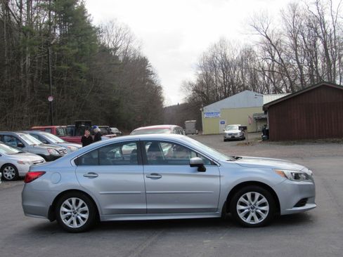 Used 2016 Subaru Legacy 2.5i Premium image 10