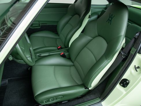 Used 1998 Porsche 911 Coupe RWD image 16