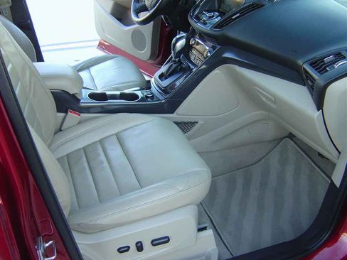 Used 2015 Ford Escape Titanium image 16