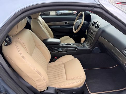 Used 2005 Ford Thunderbird 50th Anniversary image 15