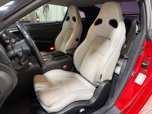 Used 2010 Nissan GT-R Premium AWD/4WD image 18