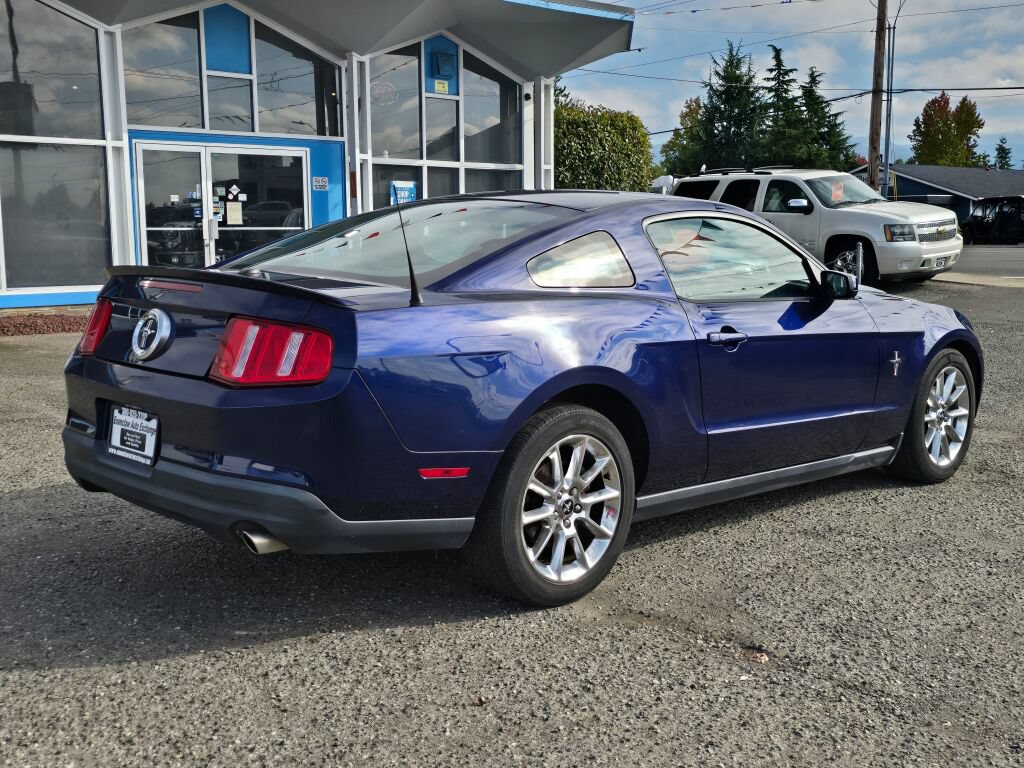 Used 2010 Ford Mustang Premium RWD image 7