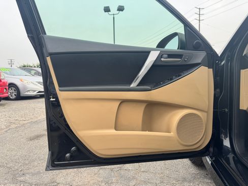 Used 2011 MAZDA MAZDA3 Sport image 24