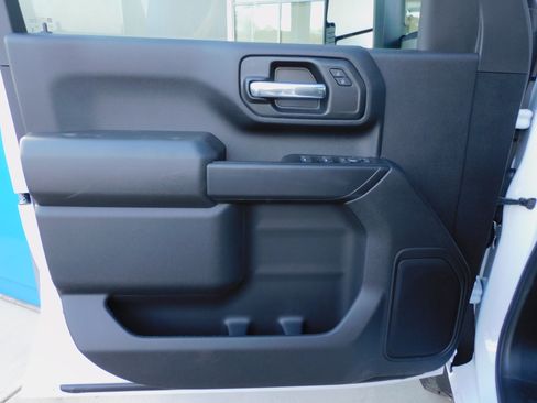 New 2026 Chevrolet Silverado 2500 Custom image 19