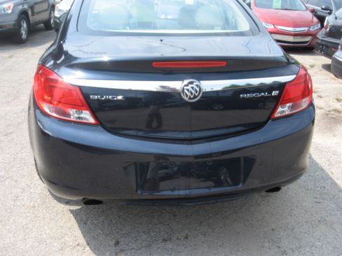 Used 2013 Buick Regal Premium FWD image 6