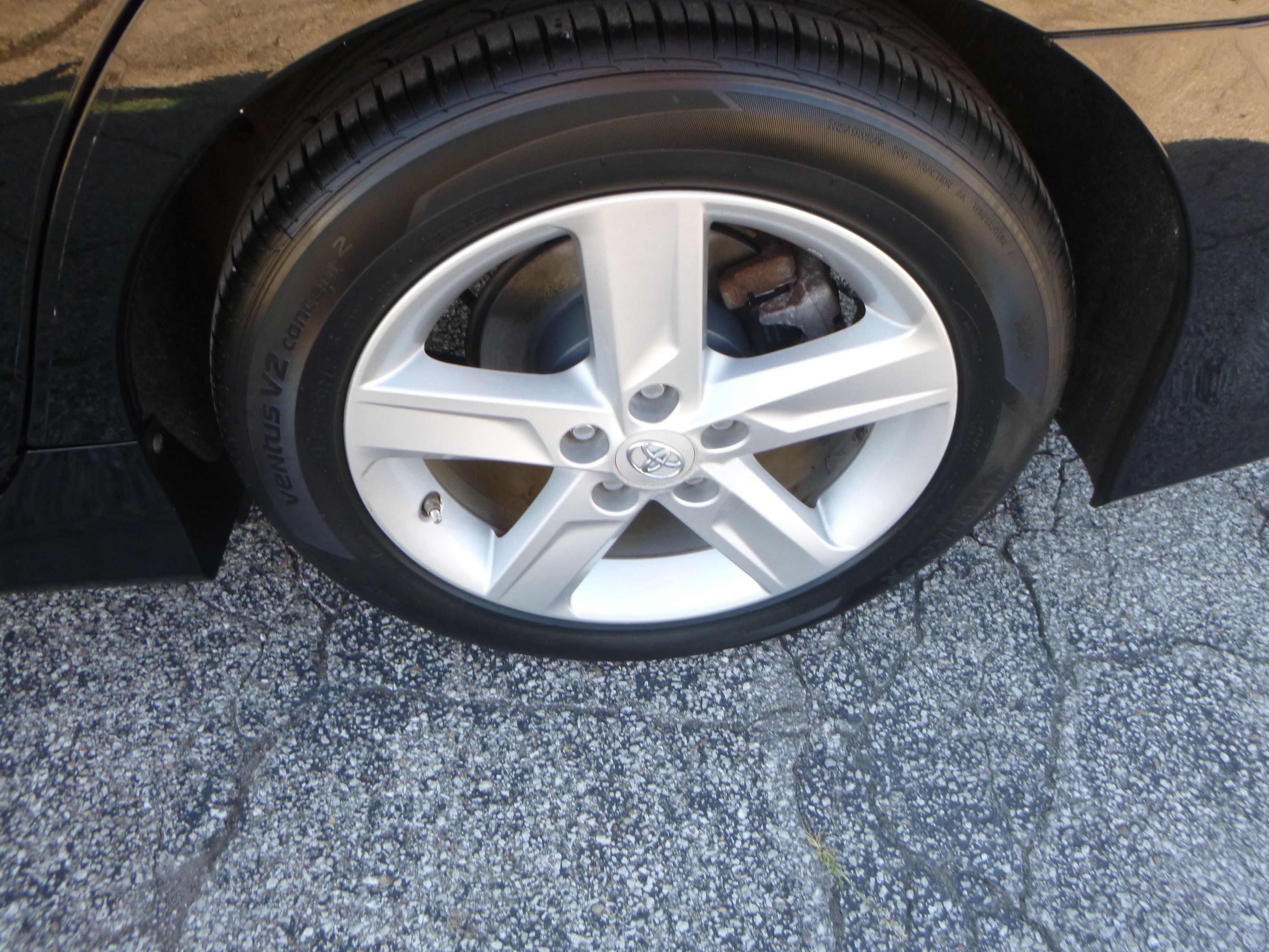 Used 2014 Toyota Camry SE Sport FWD image 9