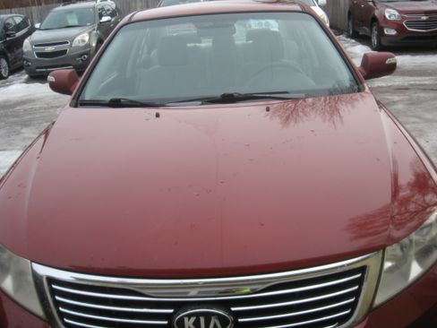 Used 2009 Kia Optima EX image 2