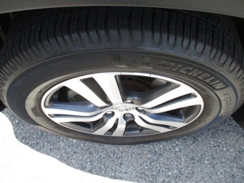 Used 2018 Honda Pilot EX-L w/ Navigation image 20