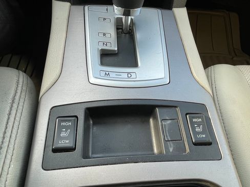 Used 2013 Subaru Legacy 2.5i Limited AWD/4WD image 5