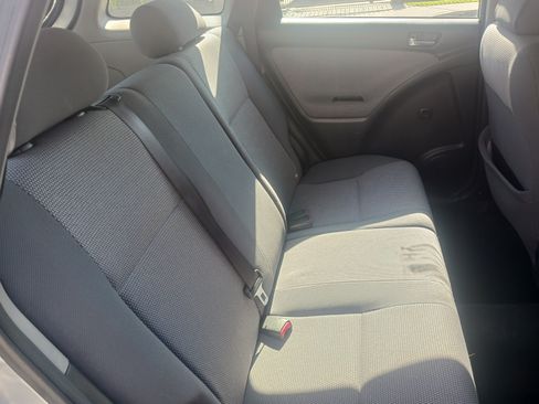 Used 2006 Toyota Matrix XR image 24