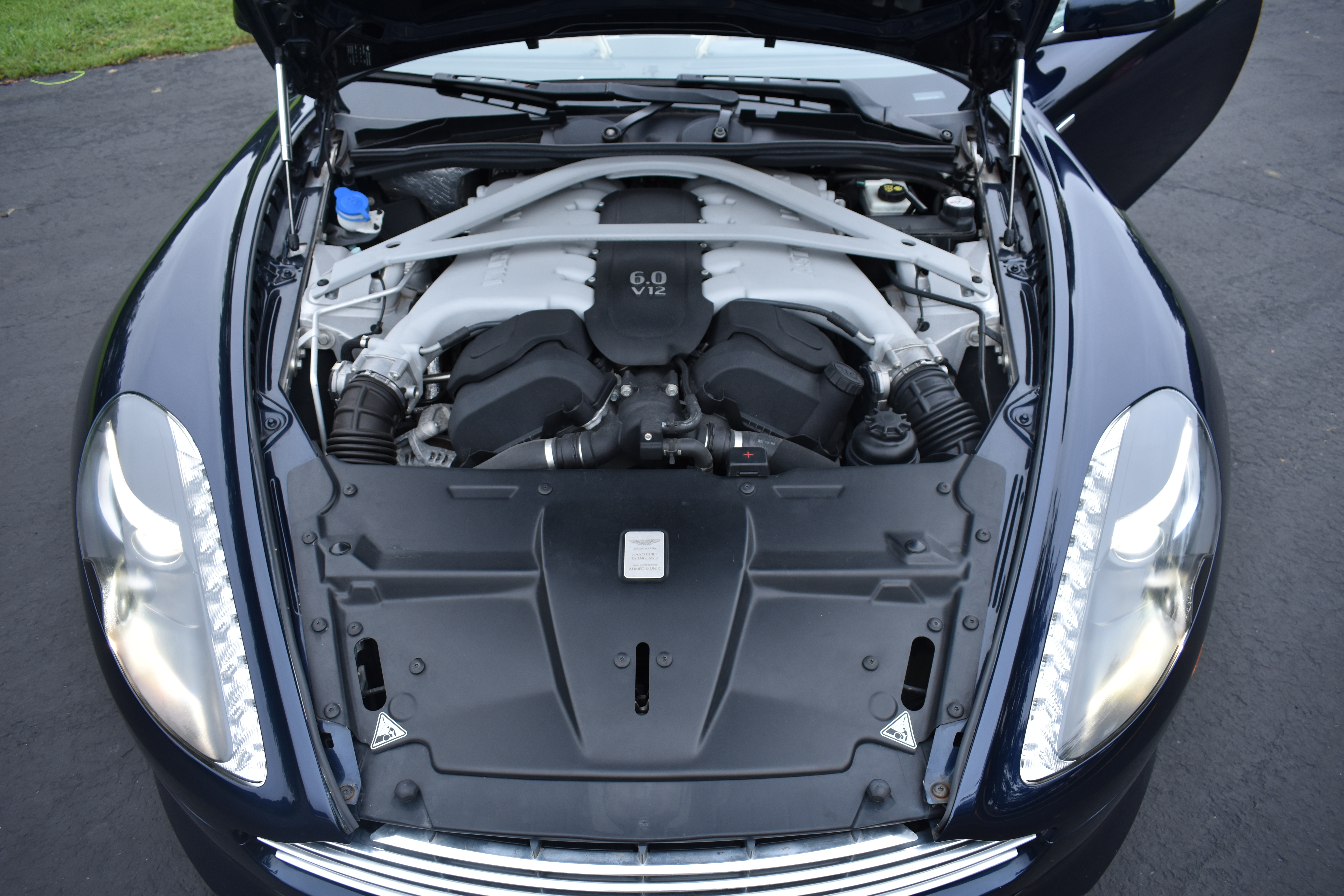 Used 2016 Aston Martin DB9 GT Volante RWD image 50