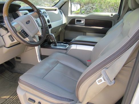 Used 2010 Ford F150 Platinum Pickup 4D 5 1/2 ft AWD/4WD image 11