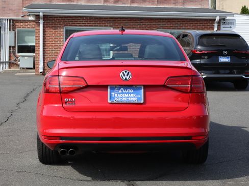 Used 2015 Volkswagen Jetta GLI image 6
