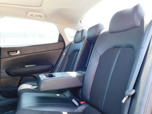 Used 2019 Kia Optima S FWD image 21