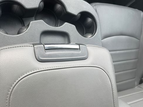 Used 2018 RAM 1500 2WD Crew Cab ST image 14