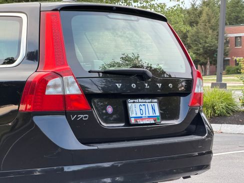 Used 2009 Volvo V70 UNAVAIL FWD image 15