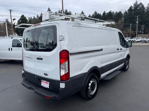 Used 2018 Ford Transit 250 image 6