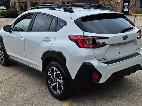 Used 2025 Subaru Crosstrek 2.5i Premium AWD/4WD image 4