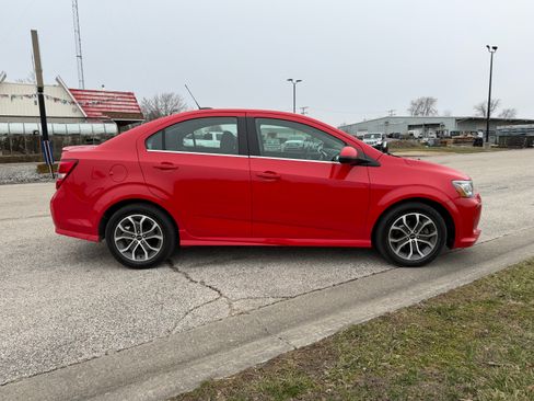 Used 2020 Chevrolet Sonic LT image 5