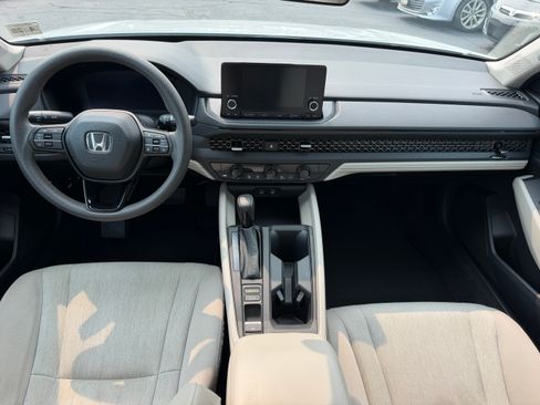 Used 2023 Honda Accord EX image 14