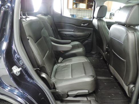 Used 2021 GMC Acadia SLT image 28