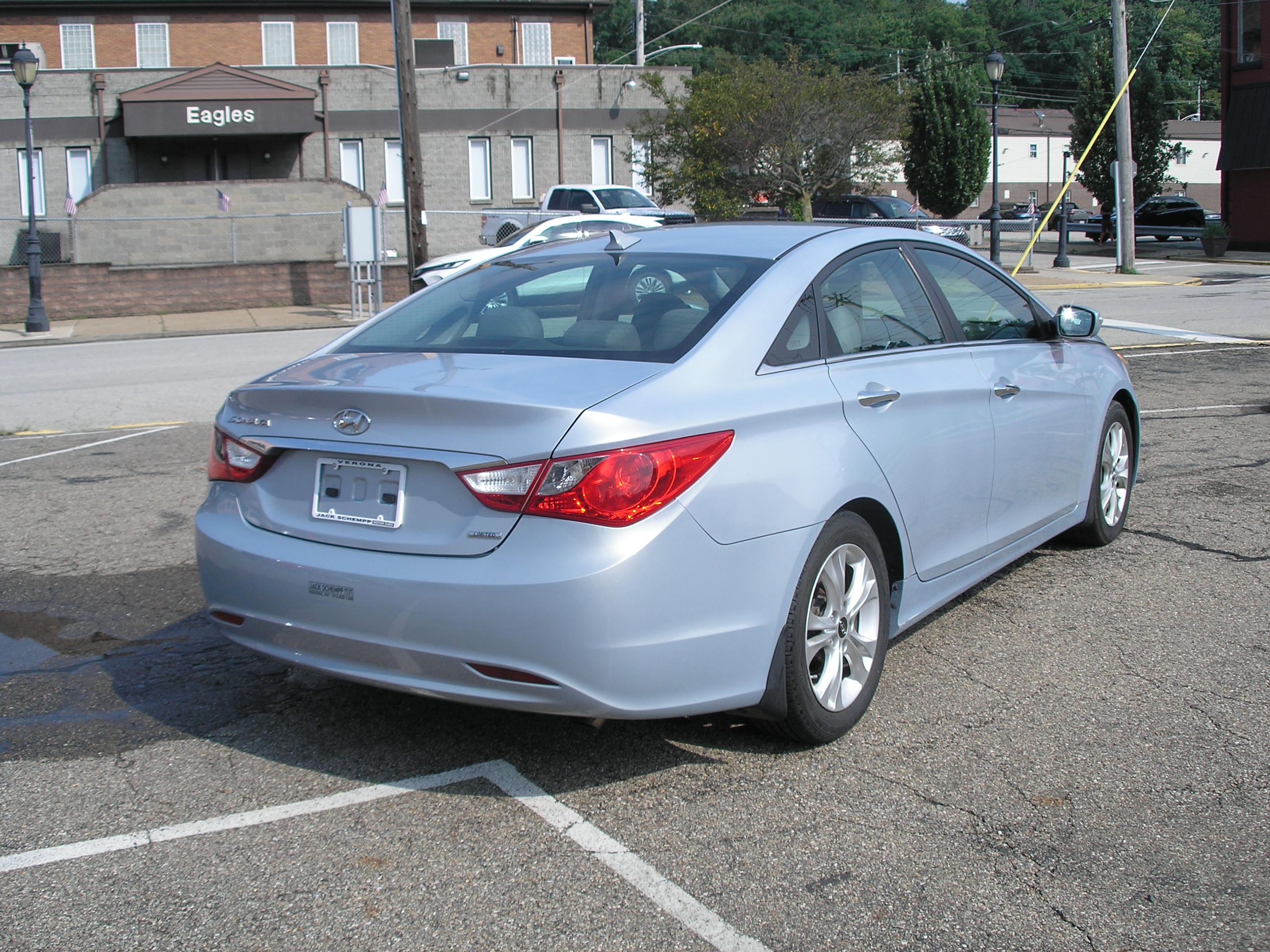 Used 2013 Hyundai Sonata Limited Sedan 4D FWD image 4