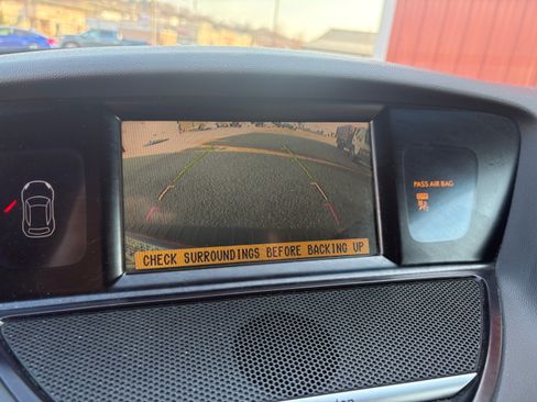 Used 2010 Subaru Tribeca Limited image 16