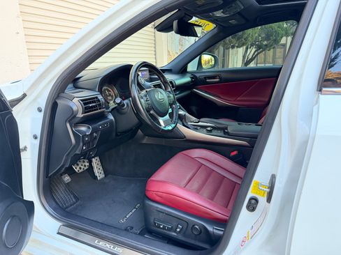 Used 2017 Lexus IS 200t F Sport image 9