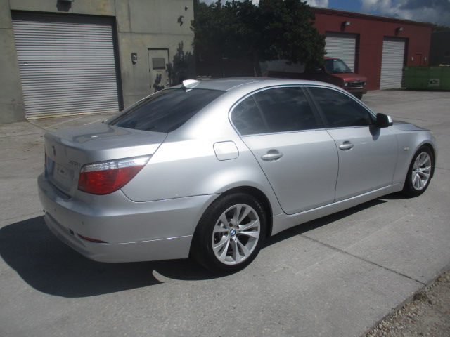 Used 2010 BMW 535i Sedan RWD image 2