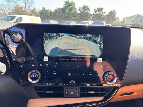 Used 2025 Lexus NX 250 250 Premium Sport Utility 4D w/ Accessory Package (K3) image 30