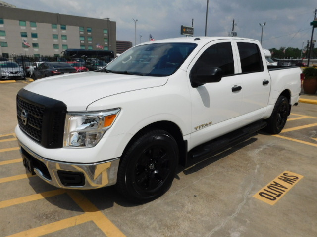 Used 2019 Nissan Titan S RWD image 4