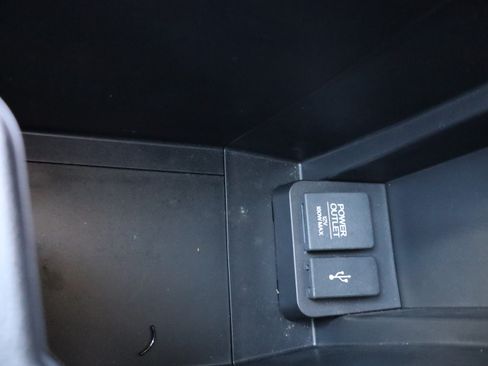 Used 2017 Honda Fit EX image 27