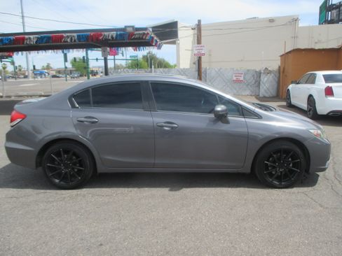Used 2015 Honda Civic EX-L image 2