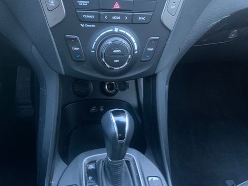 Used 2017 Hyundai Santa Fe Sport 2.0T image 21