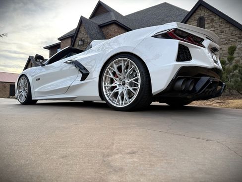 Used 2023 Chevrolet Corvette Premium Conv w/ 3LT image 11