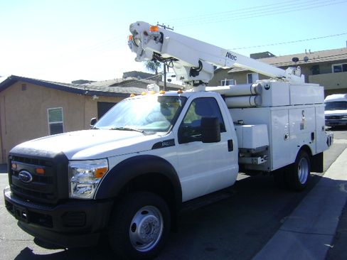 Used 2015 Ford F450 4x4 Regular Cab Super Duty image 8