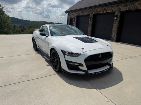 Used 2022 Ford Mustang Shelby GT500 Coupe RWD image 3