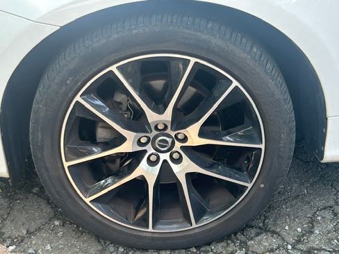 Used 2015 Volvo XC60 AWD T6 R-Design Platinum image 35