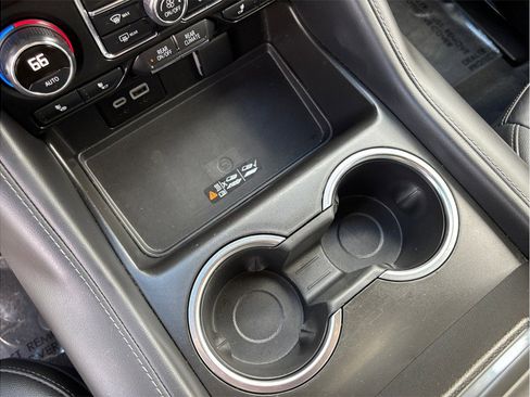 Used 2024 Chevrolet Tahoe Z71 image 35