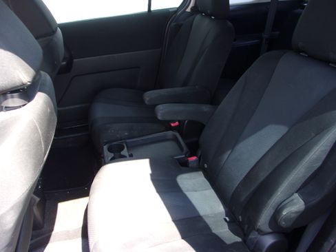 Used 2014 MAZDA MAZDA5 Sport FWD image 6