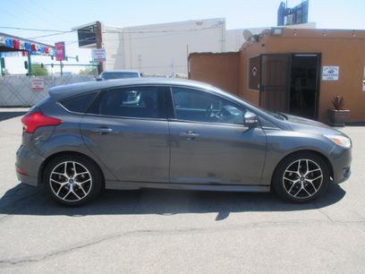 Used 2016 Ford Focus SE Hatchback
