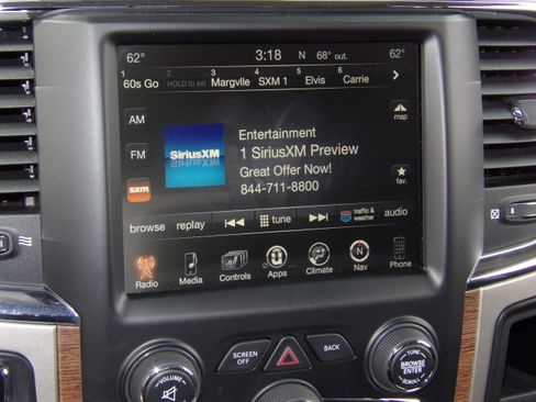 Used 2017 RAM 1500 Laramie image 6