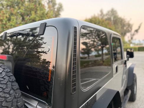Used 2001 Jeep Wrangler 4WD Sport image 19