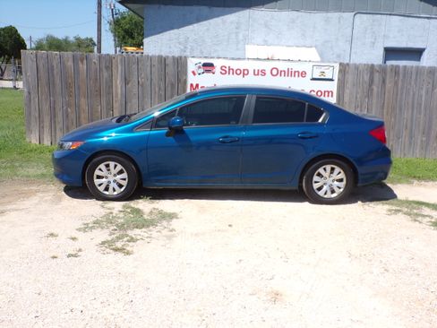 Used 2012 Honda Civic LX Sedan image 2