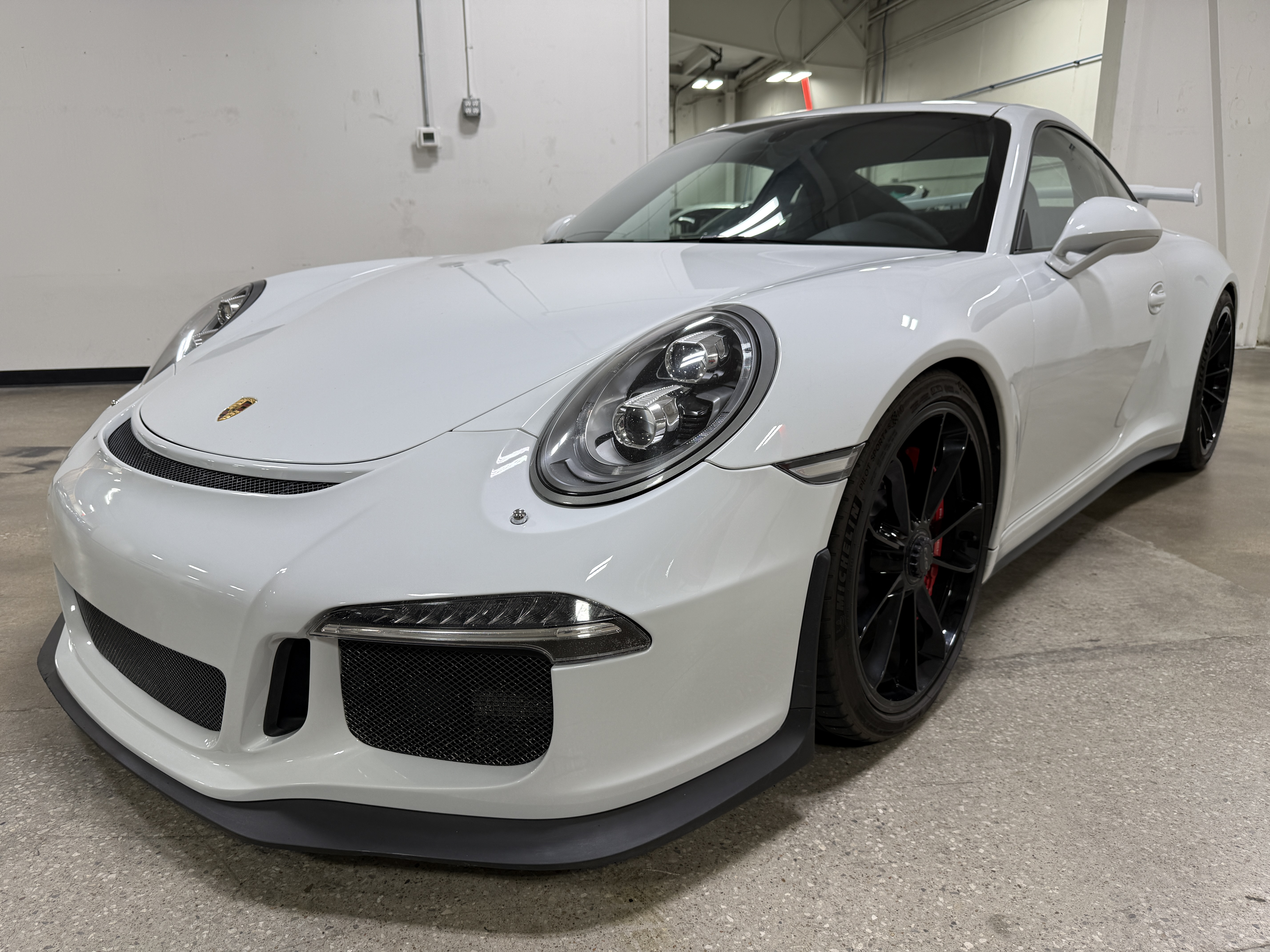 Used 2015 Porsche 911 GT3 RWD image 11