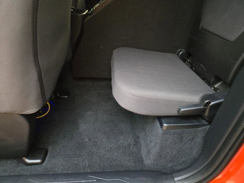 Used 2017 Toyota Tacoma TRD Sport image 22