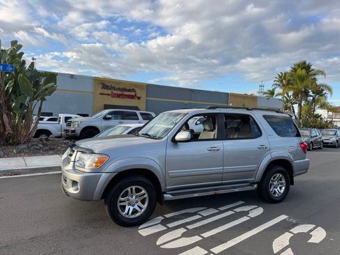 Used 2006 Toyota Sequoia SR5 image 15
