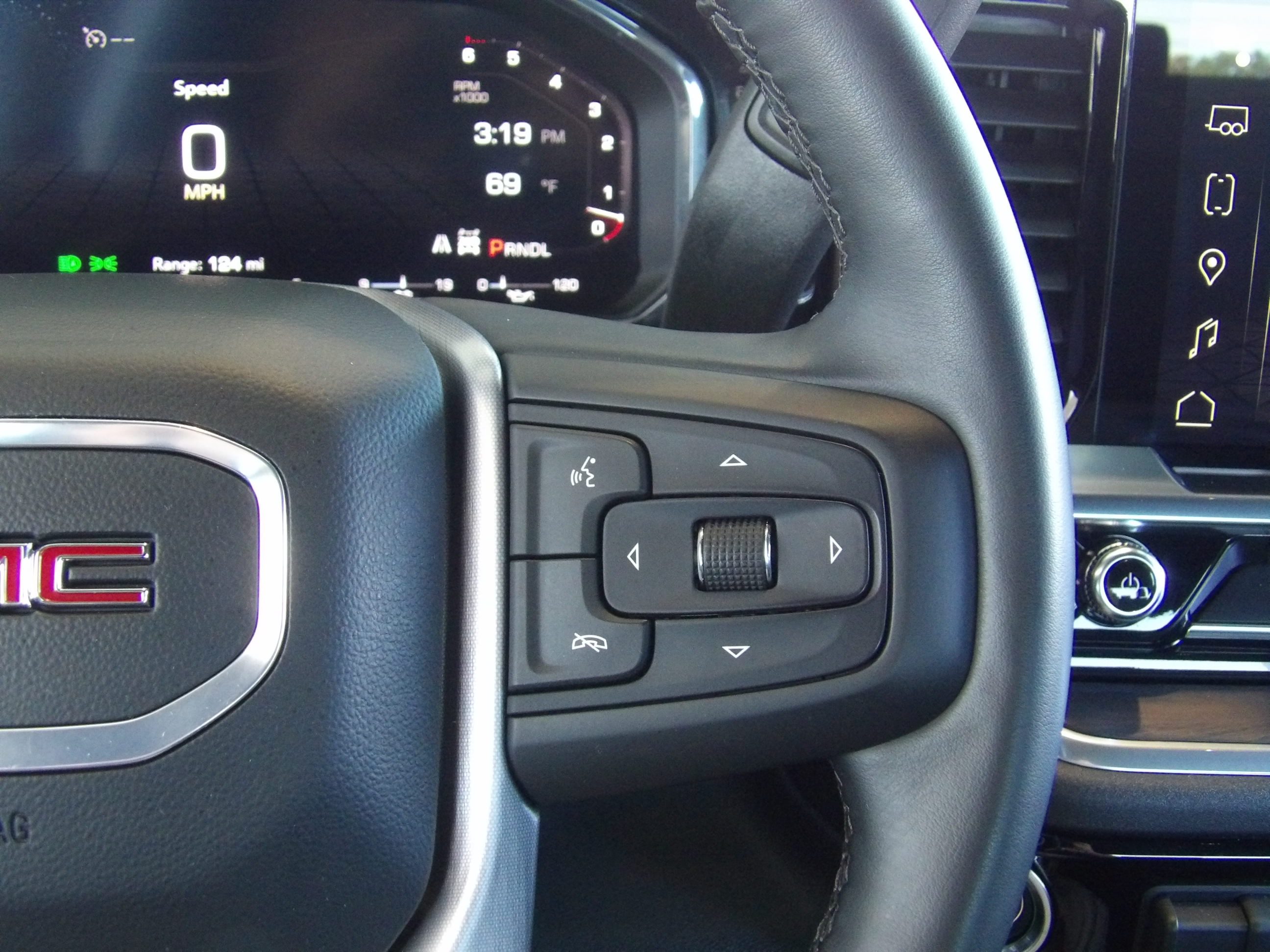 Used 2026 GMC Sierra 1500 4x4 Crew Cab SLT image 29