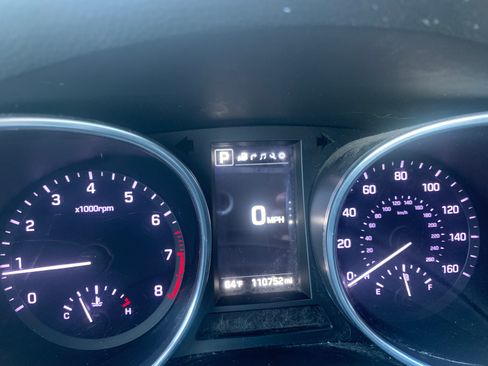 Used 2017 Hyundai Santa Fe Sport 2.0T image 11